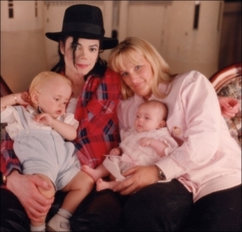  001. Photoshoots > 1998 > Paris, Prince,Debbie & Michael