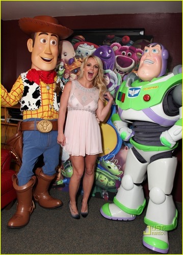 Britney Spears @ the Toy Story 3 Premiere ;)