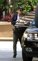 Robert in Beverly Hills - robert-pattinson-and-kristen-stewart photo