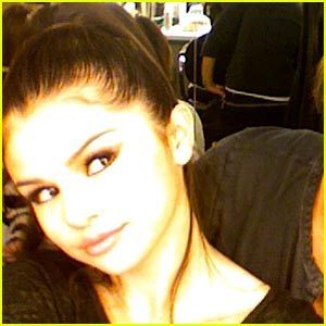  Selena Gomez Rare Pictures