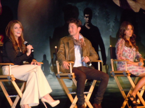 The Twilight Convention in Los Angeles (june 11) 