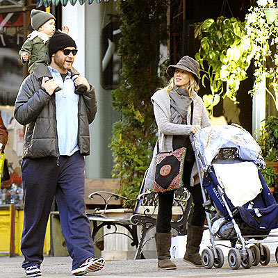 Hey LIev, I do have a stroller here, yeah know