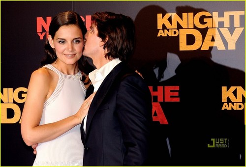Katie @ Knight & Day premiere with Tom Cruise