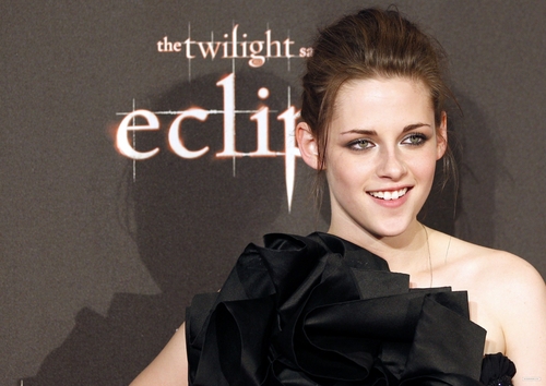 और Kristen [and Taylor] @ "Eclipse" Rome प्रशंसक Event