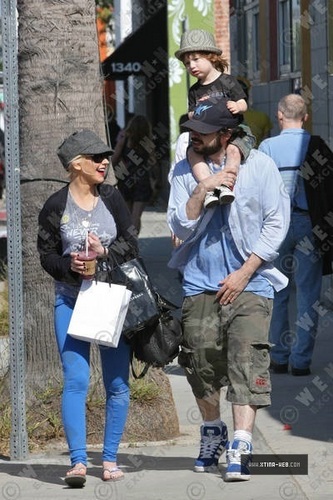  Christina Aguilera in Venise with Jordan and Max