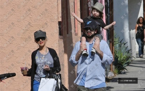 Christina Aguilera in Venise with Jordan and Max