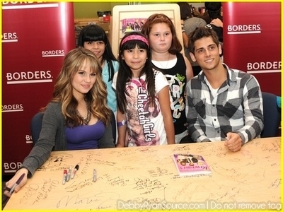  Debby At The Borders Store In Century City(June 19,2010)