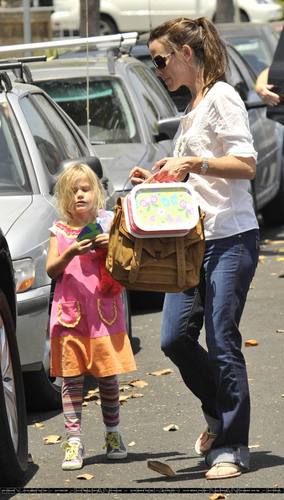  Jen and violet Out and About!