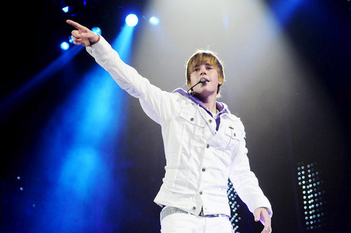  Justin Bieber My World Tour At The XL Center(June 23,2010)