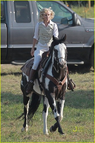  Reese Witherspoon is Back in the Saddle