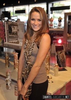  Shantel @ Alex And Ani's Create Your Own Bangle Bar Launch Party And Benefit