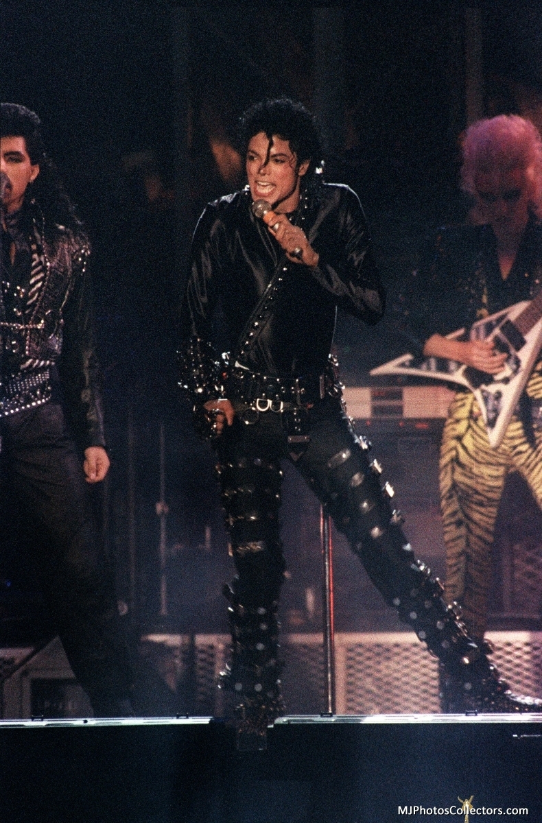 Bad Tour Black Shirt Michael Jackson Photo Fanpop