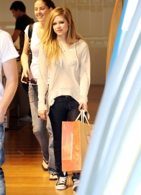  Shopping at Melrose Avenue in Hollywood - 24.06.10