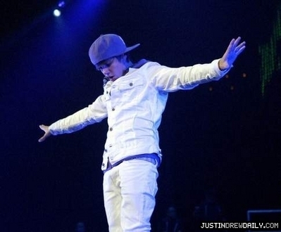Justin Bieber Concerts 2010 on The Tattoo Style  Justin Bieber Tour 2010