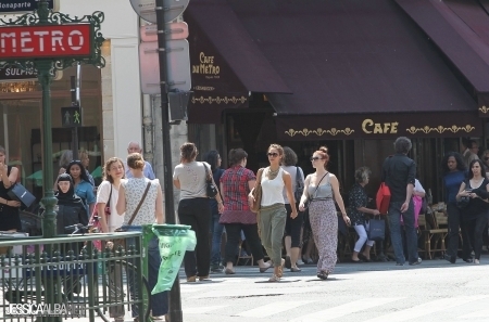  Jessica out in Paris