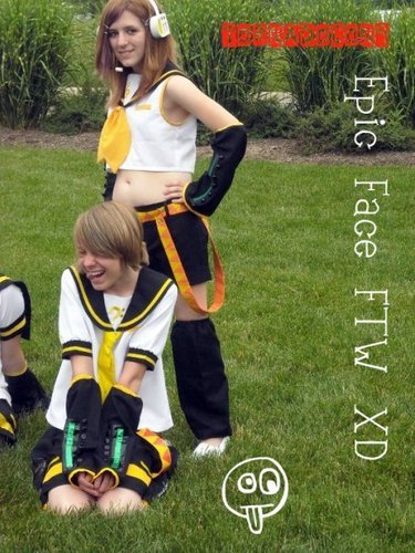  Rin and Len Cosplay