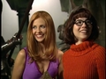 sarah-michelle-gellar - Sarah in Scooby-Doo Featurette screencap