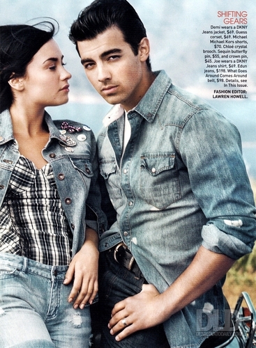  Teen Vogue magazine scans (August 2010)