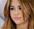 *miley's face* - miley-cyrus photo