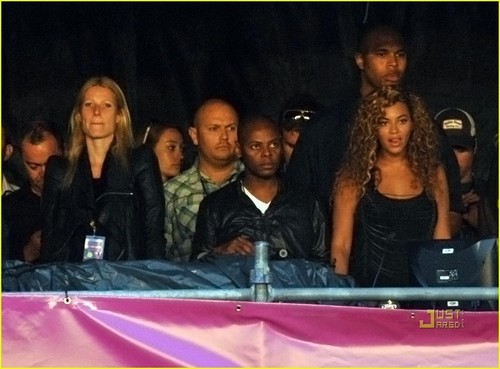  Gwyneth Paltrow Joins Beyonce To Watch Jay-Z In کنسرٹ