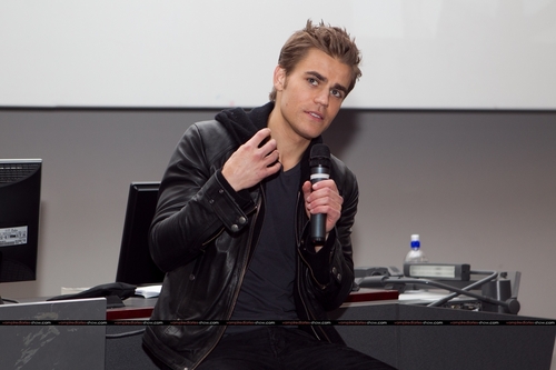  Paul @ The Vampire Diaries Q&A in Melbourne - July 4