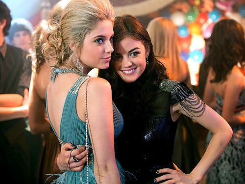 Pretty Little Liars Sneak Peak ~ 1.06 There`s No Place Like Homecoming