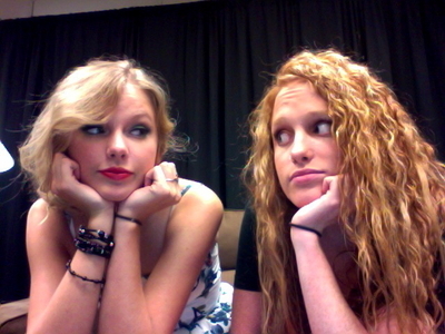  Taylor's Twitter Pictures