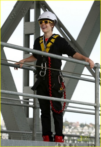 Justin can Fly !!!!