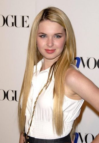 Kirsten At Teen Vogue Young Hollywood Party - Red Carpet