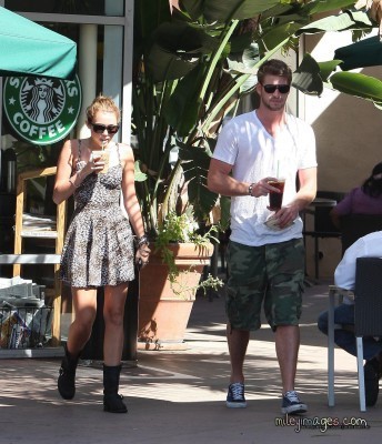Liam & Miley @ Starbucks