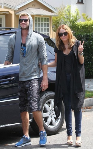 Liam & Miley out in North Hollywood