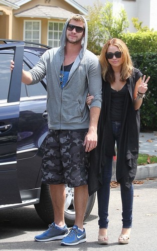  Liam & Miley out in North Hollywood