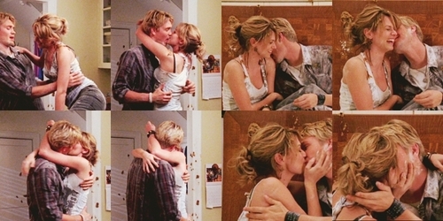 ALL the kisses.♥ 