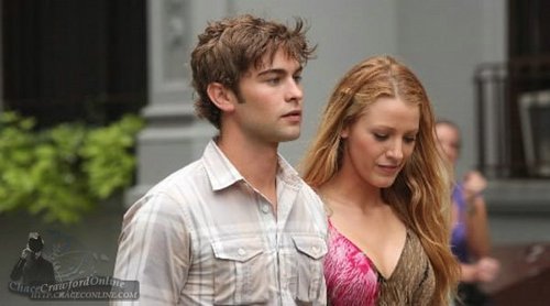 Blake Lively & Chace Crawford on set July 14th (MORE!)