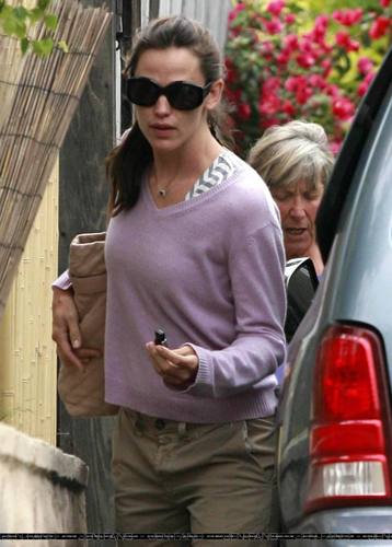  Jen out and about