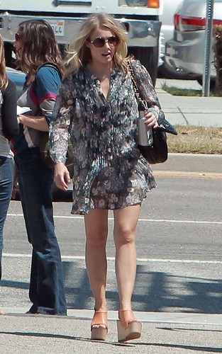  Kristen out in LA