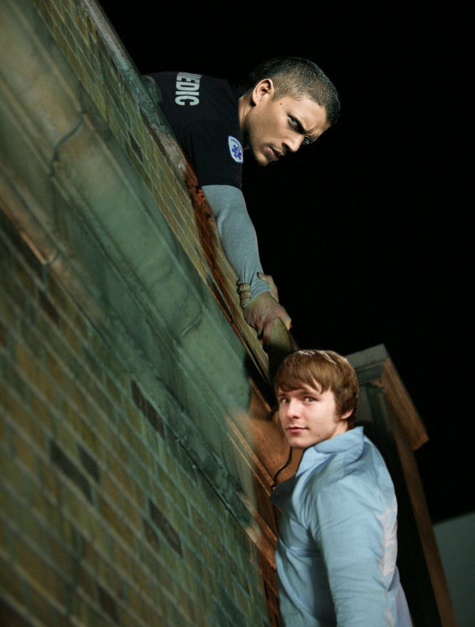 Prison Break - Season 5 - Michael escapes with LJ - Prison Break Photo  (13826323) - Fanpop