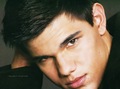 Taylor Lautner - b - twilight-series photo
