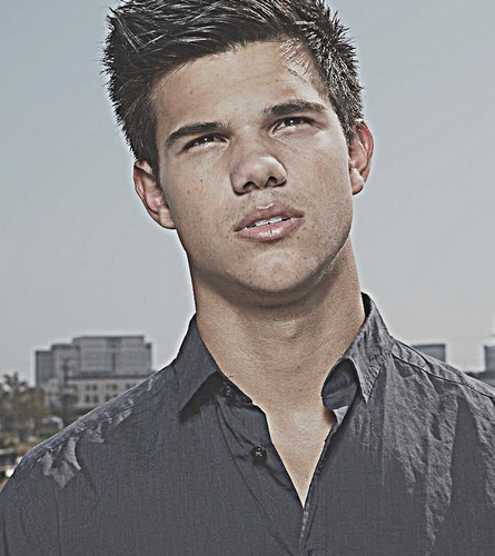 Taylor Lautner <3