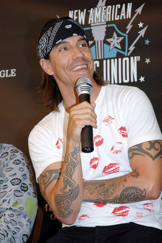 Anthony Kiedis New American Muzik Union