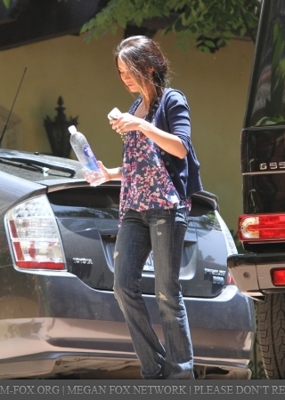  Megan out in Beverly Hills
