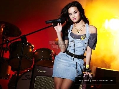  L Strickland 2009 Photoshoot Demi Lovato Photo 14199848 Fanpop