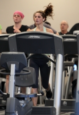 Ashley Greene - working out