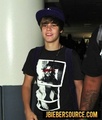 Justin departing at LAX airport - justin-bieber photo