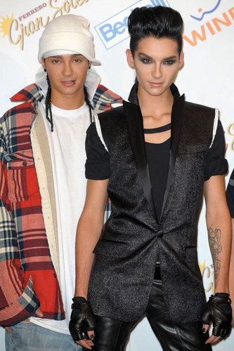  Tokio Hotel Attending Photocall During San Remo 音乐 Festival 2010