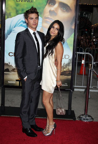  Zac & Vanessa @ "Charlie St. Cloud" Los Angeles Premiere