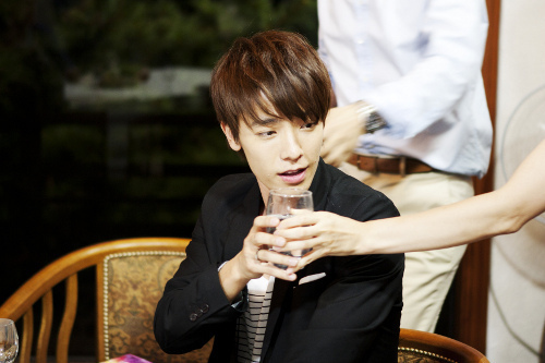  Delicious Invitation - Donghae