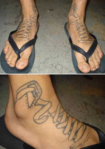  Foot mga tattoo O_o