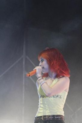 Paramore at Festival Pier