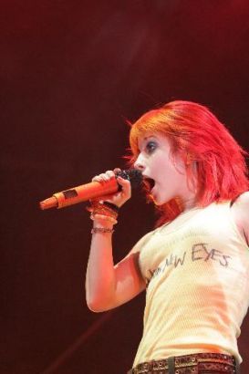  Paramore at Festival Pier